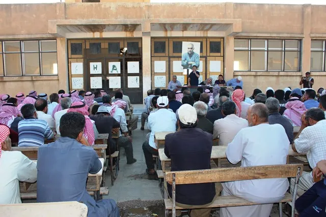 Nêrînên xelkên Tirbespiyê derbarê komînan de