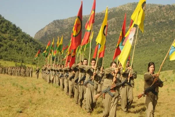 Gerîlayan ji bo bîranîna Şehîd Helmet rêzeçalakî lidar xistin
