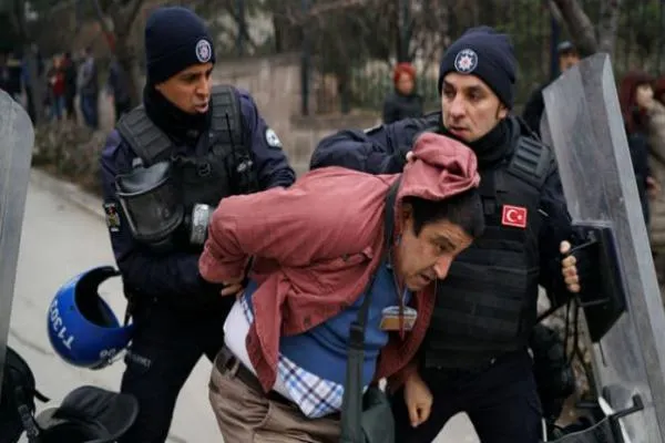 Rêxistinên çapemeniyê nerazîbûn nîşanî rapora SETA‘yê dan