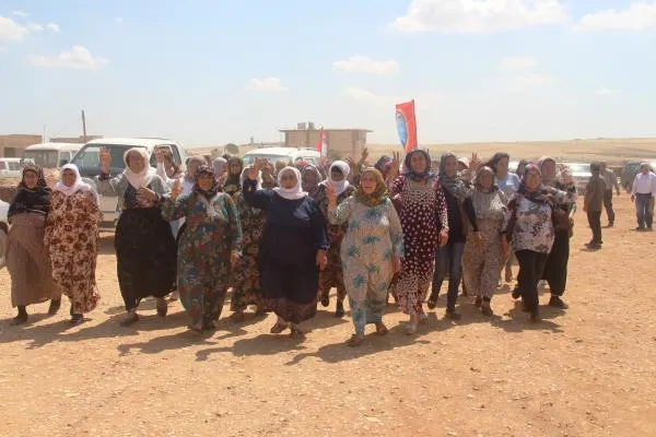 Şehit Mihemed Xac Xelîl’in taziyesine kitlesel ziyaret  