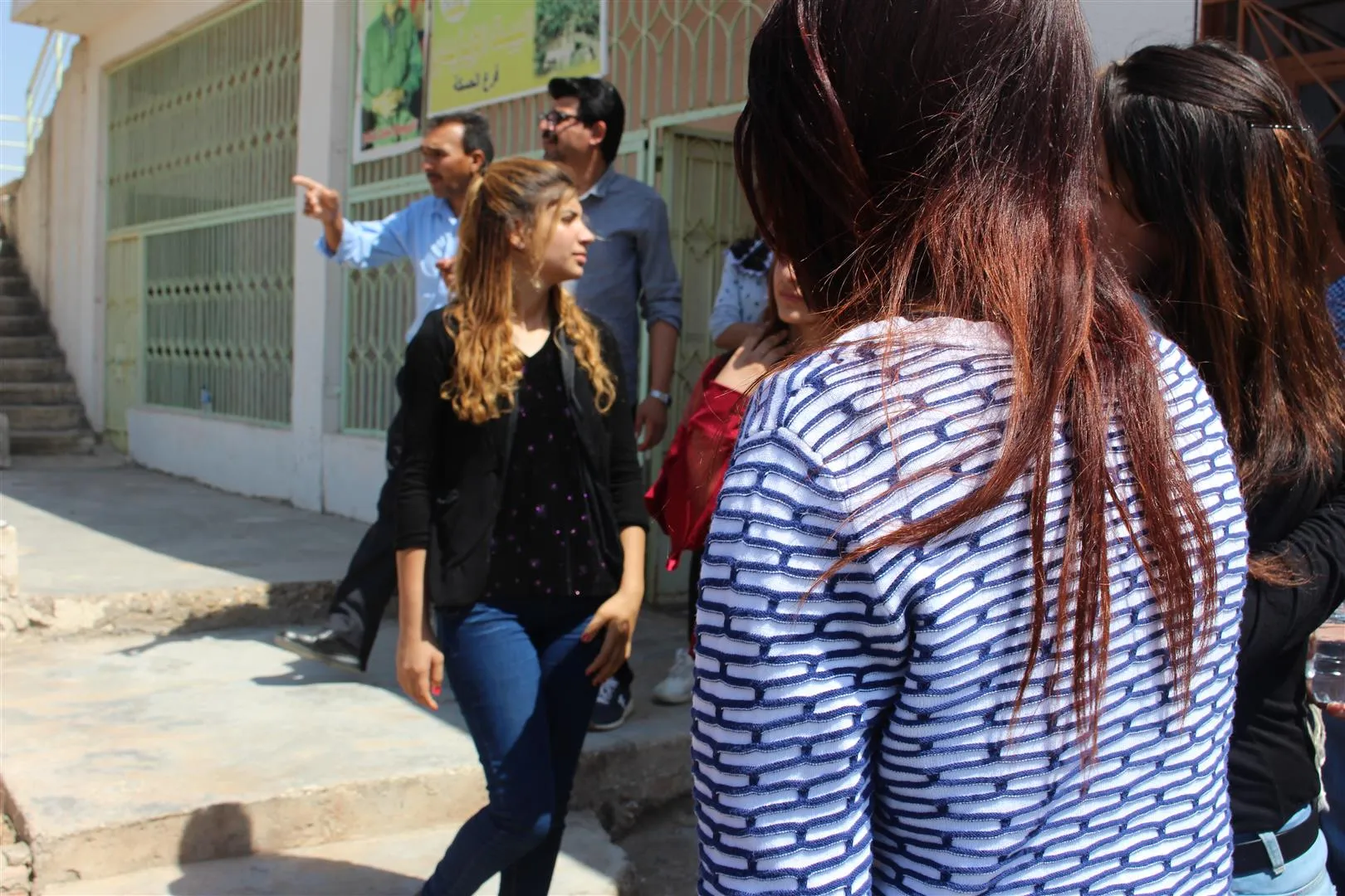 DAİŞ’ten kurtarılan Êzidîler Şengal Meclisi’ne teslim edildi