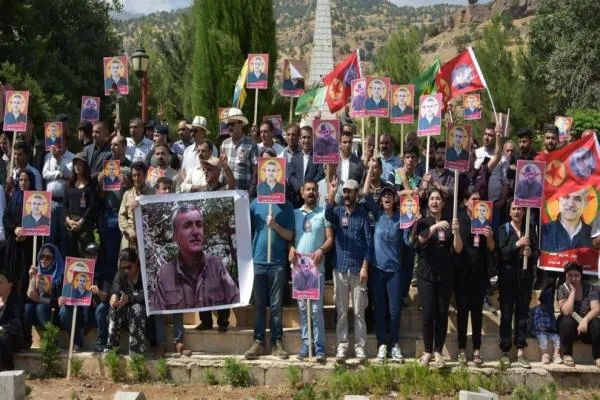Diyar Xerîb  û hevalên wî li Qendîlê bi merasîmeke bi heybet hatin bi bîranîn