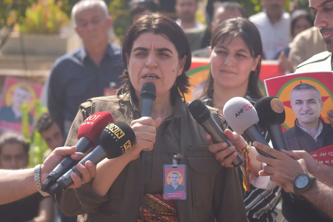 Diyar Xerîb  û hevalên wî li Qendîlê bi merasîmeke bi heybet hatin bi bîranîn