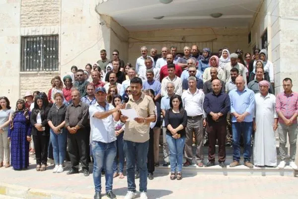 Rêveberiya Herêma Firatê bang li PDK‘ê kir: Li siyaseta xwe vegere