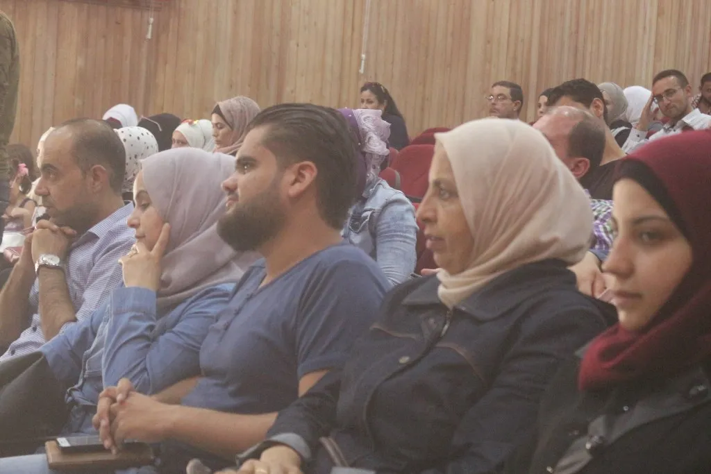 Xelatên pêşbirka wêjeyî hatin dayîn