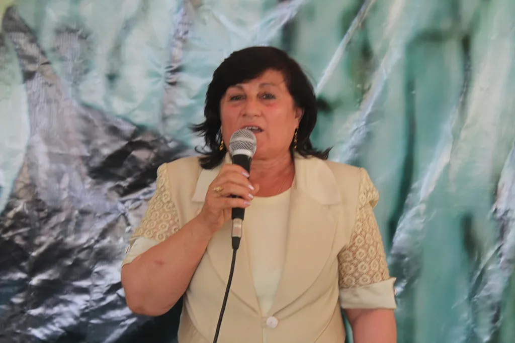 Bi hezaran şêniyên Cizîrê herikîn bin konê sersaxiyê yê şehîd Diyar Xerîb