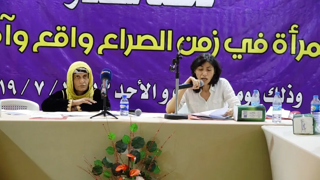 Beşdarên komxebatê berxwedana jinan nîqaş kirin