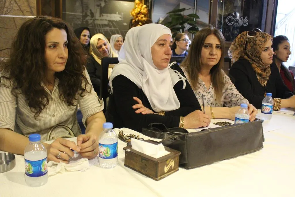 Buroya Jinan a Partiya Pêşerojê ya Sûriyê panelek li Qamişlo li dar xist