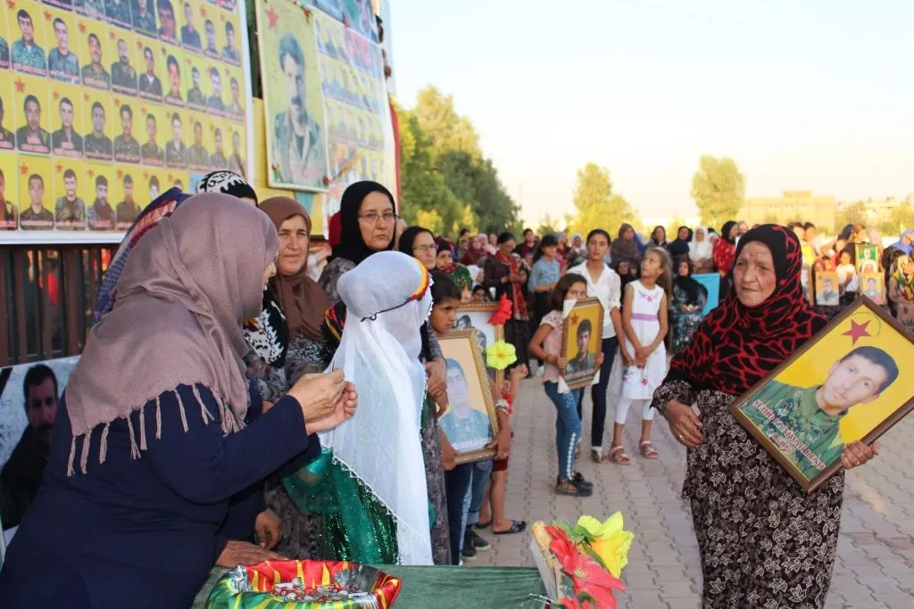 Şehîdên meha Tîrmehê li Qamişloyê hatin bibîranîn