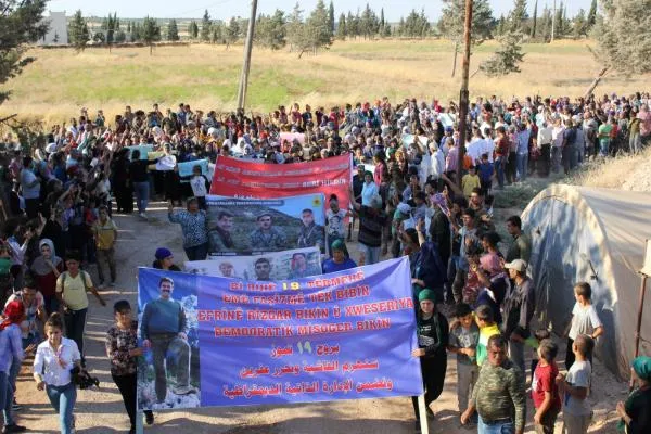 Şêniyên Efrîn û Şehbayê salvegera Şoreşa Rojava pîroz kirin