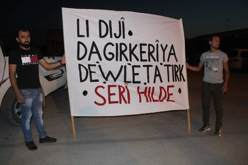 Ciwanên Şoreşger ên Dêrikê gefên dagirkeriya Tirk şermezar kirin