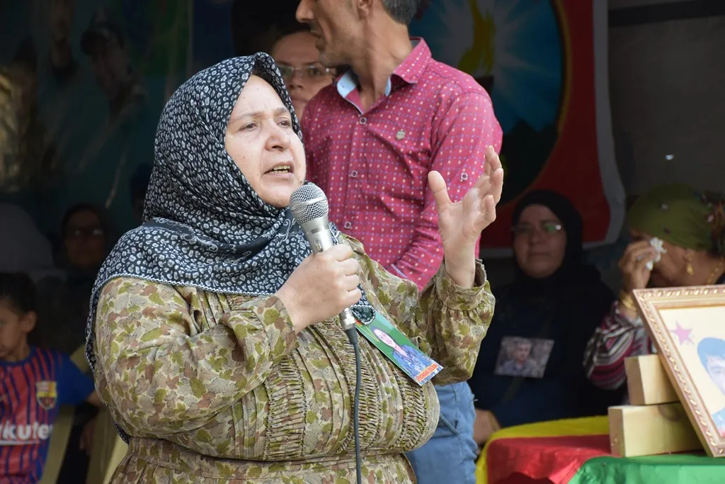 Li Helebê nasnameya şehîdan eşkere kir û merasîma sersaxiyê lidar xist