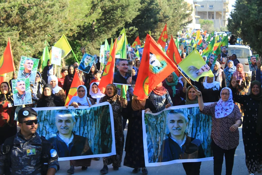 Li Dêrikê ji bo şehîd Diyar Xerîb sersaxî hate xwestin