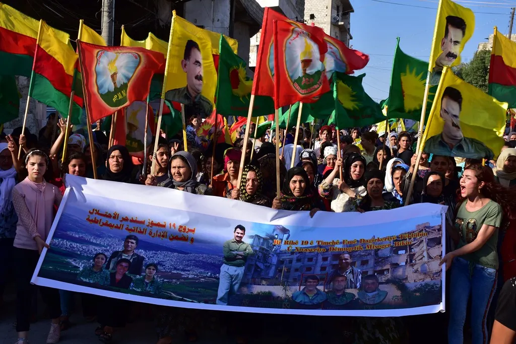 Rojava Devrimi’nin yıldönümü Halep’te büyük coşkuyla kutlandı