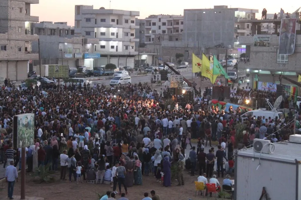 Di pîrozbahiya Kobanê de: Pergalên netewperest dê li hemberî vîna gelan hilweşin