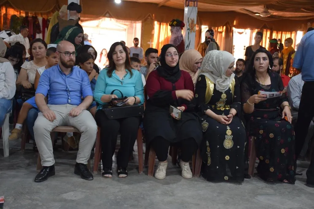 Pêşengeha salane ya cil û bergên filklorî bidawî bû