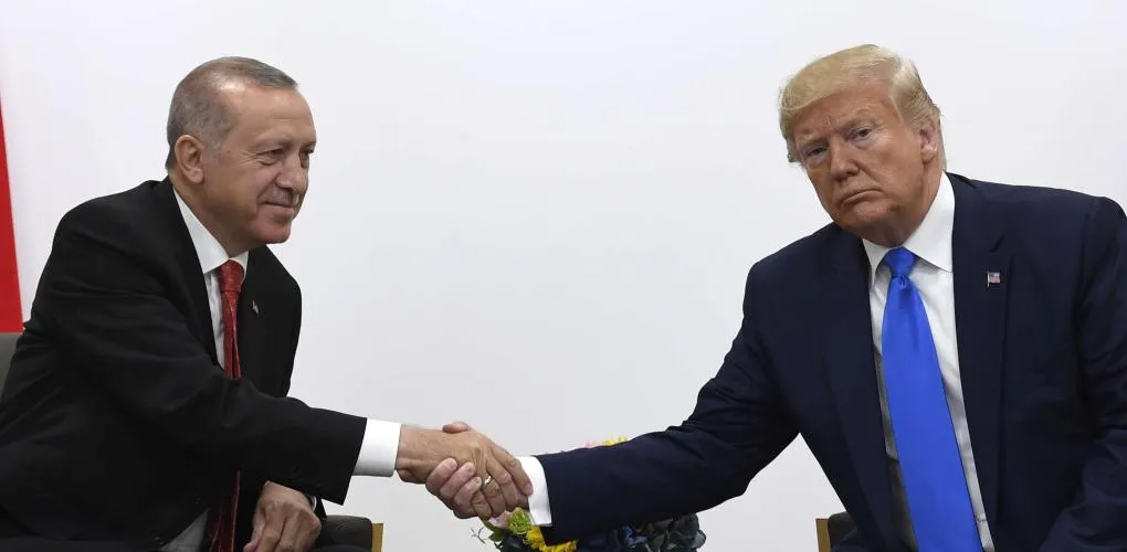 ‘Têkiliyên Trump û Erdogan dê cezayan ranegirin’