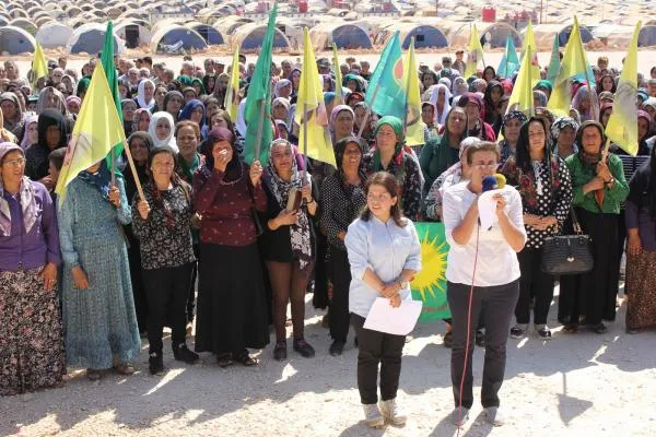 Kongreya Star: Em piştgirî didin berxwedana jinan li Bakur