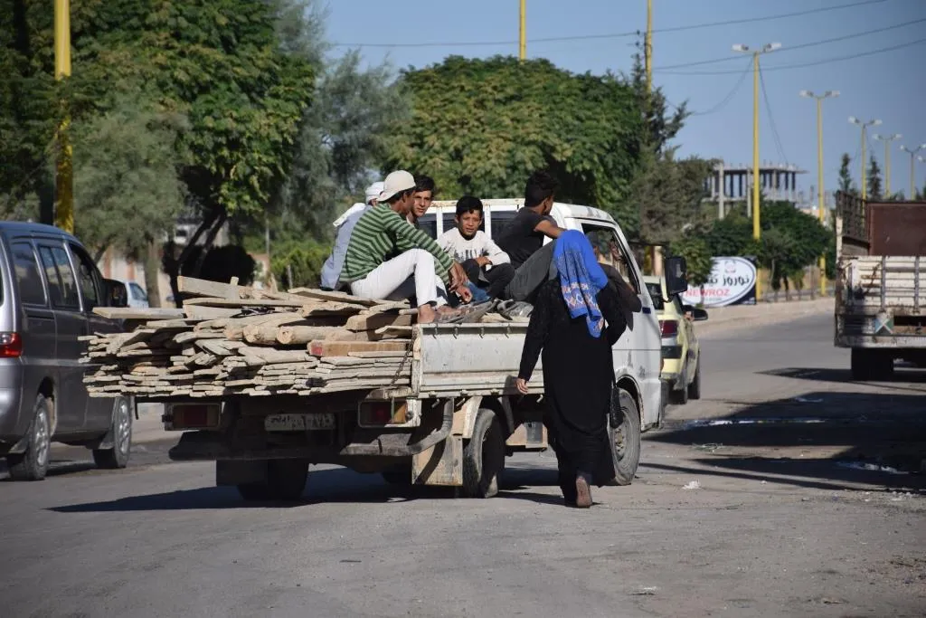Tevî gefên dewleta Tirk jî li Girê Spî jiyana rojane aram e