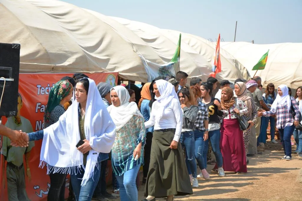 Çalakiya mertalên zindî ya li Kobanê mehek li pey xwe hişt