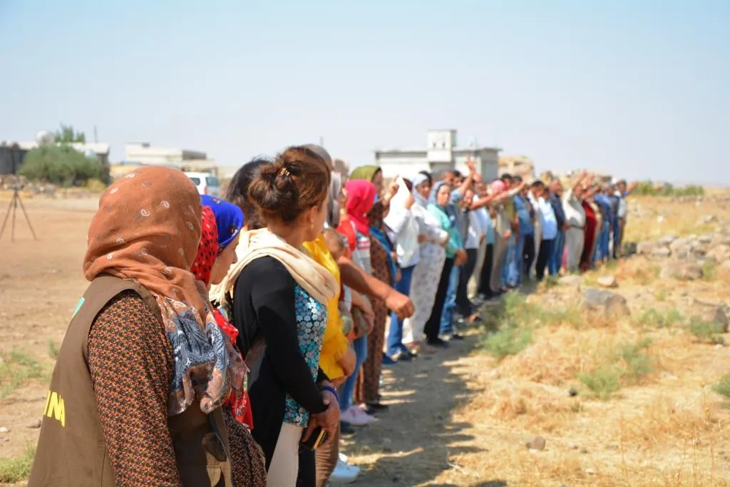 Şêniyên Kobanê li dijî gefan bi israr in