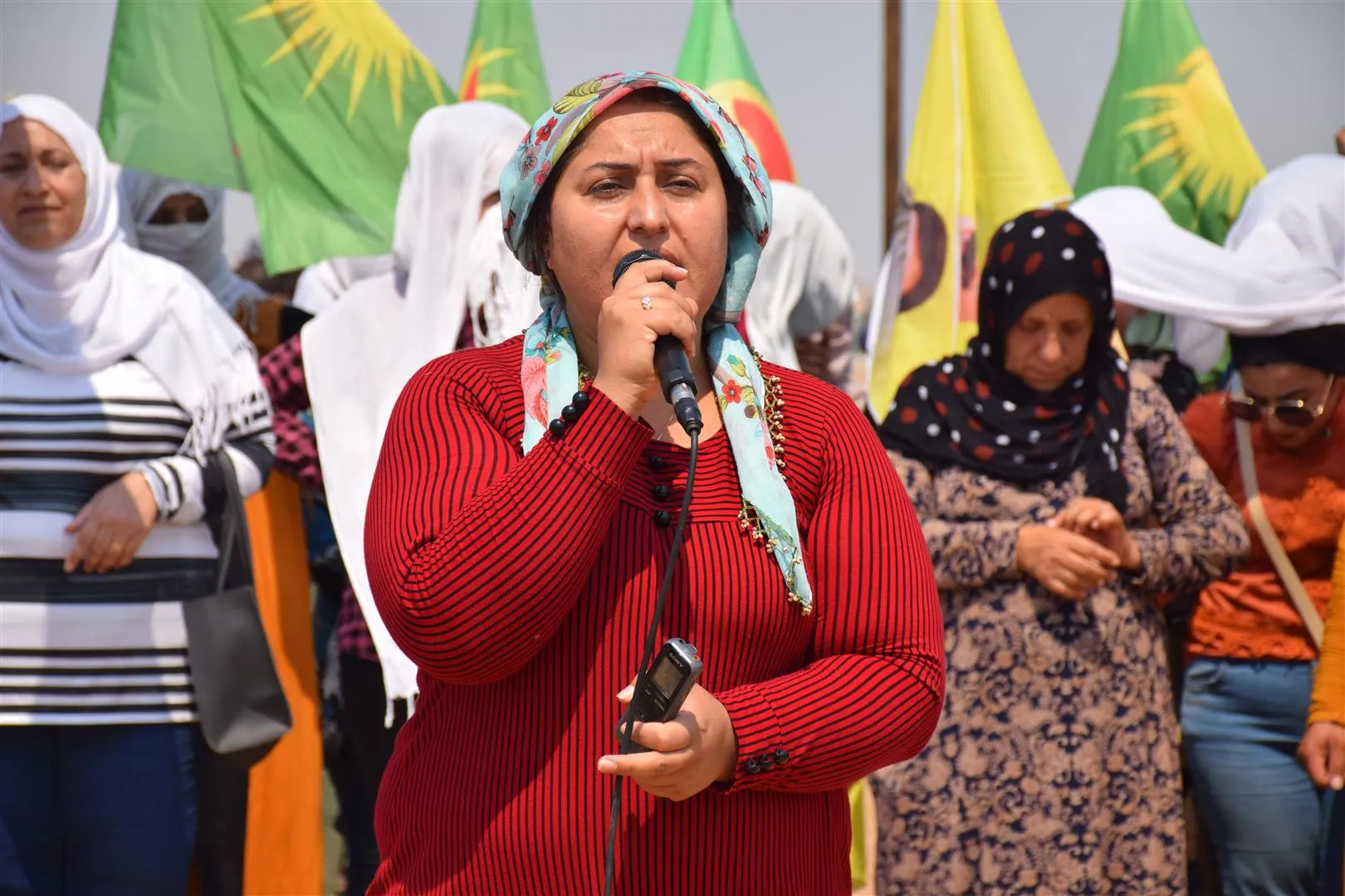 Şêniyên Serêkaniyê daxwaza parastina sînor dikin