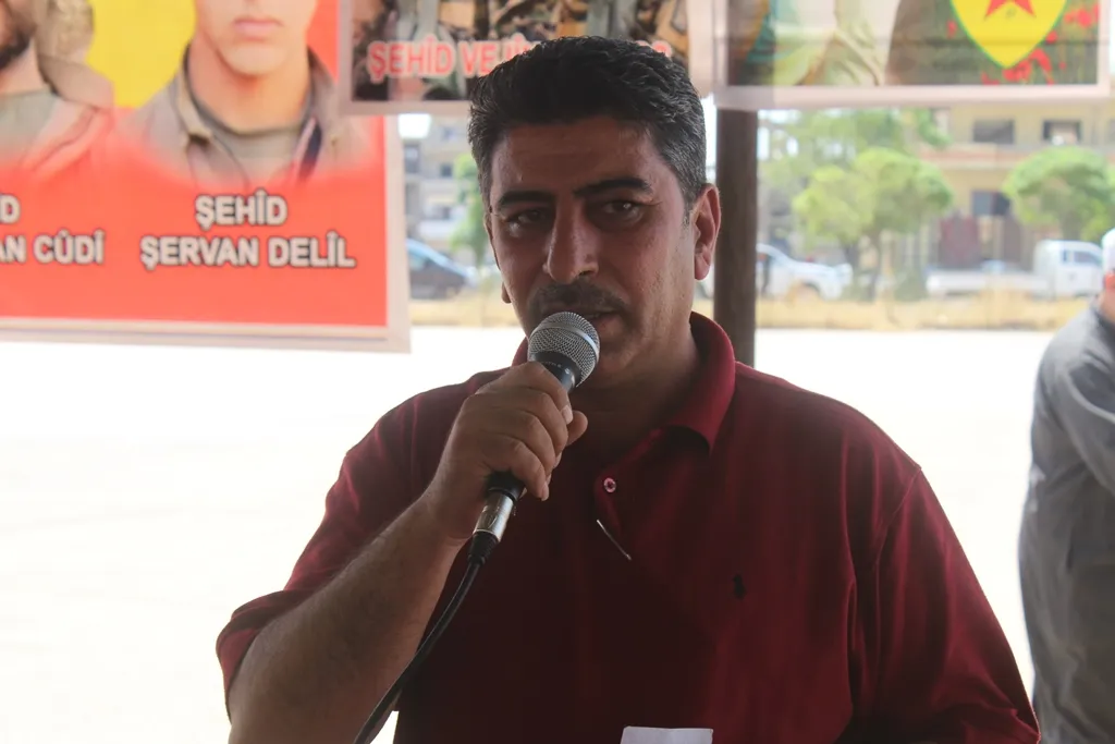 Şêniyên Dêrikê sersaxî ji malbatên 3 şehîdên azadiyê re xwest