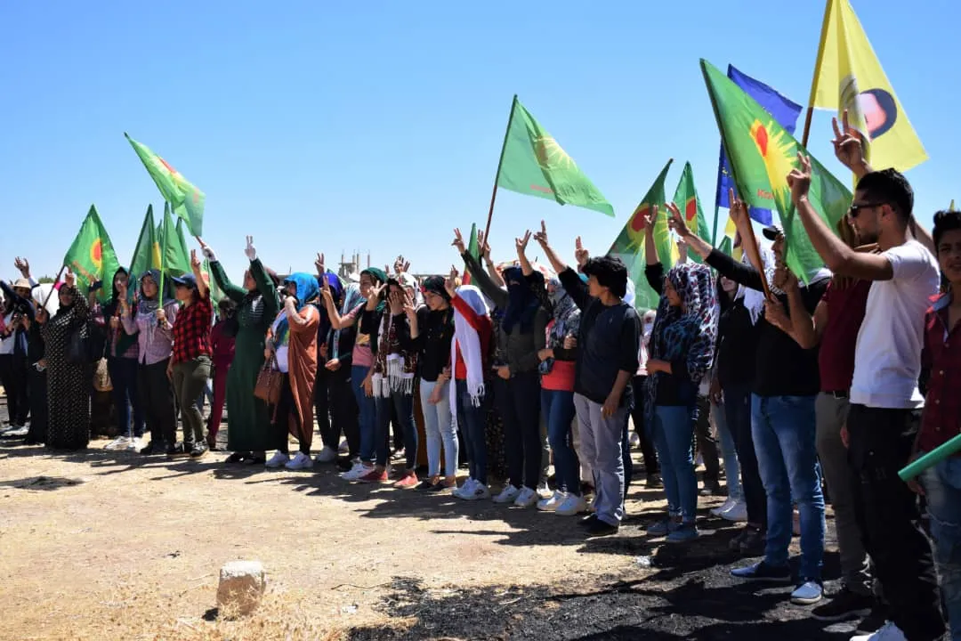 Li Serêkaniyê meşa li dijî dagirkeriya Tirk