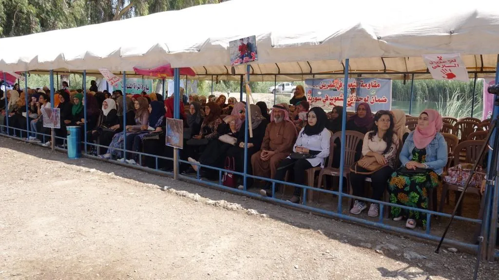 Jinên herêmên rizgarkirî hemleya xwe berdewam dikin