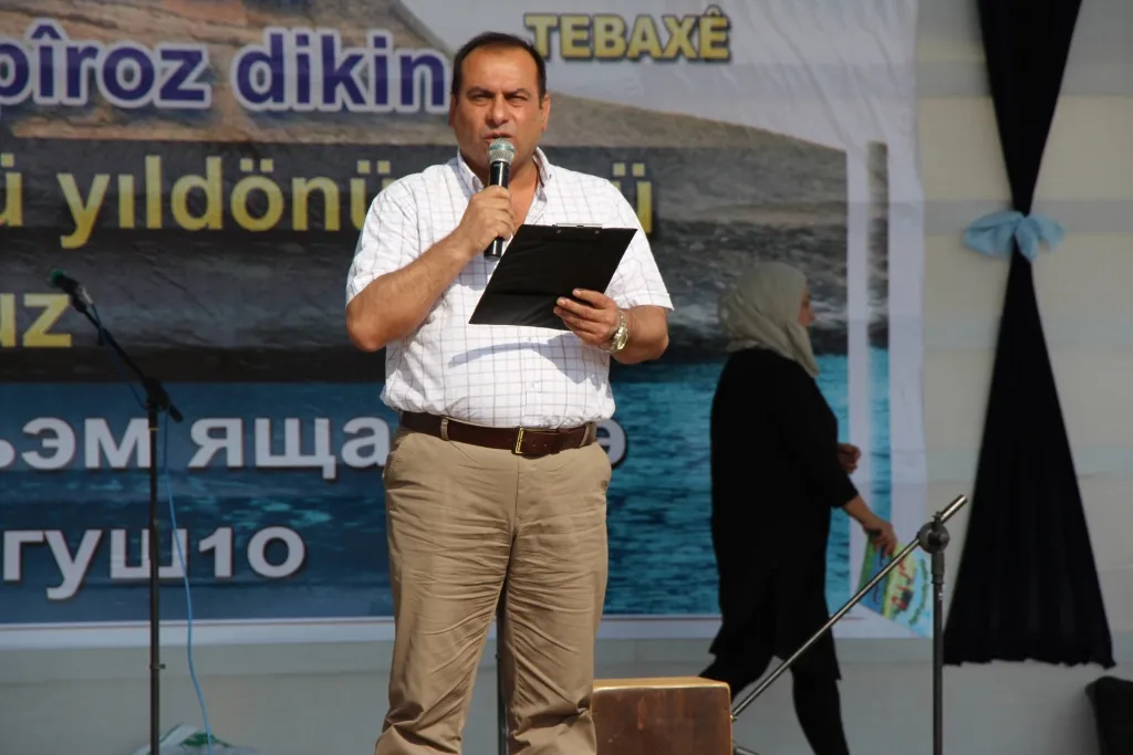 Şêniyên Minbicê salvegera sêyemîn a rizgarkirina bajarê xwe pîroz dikin
