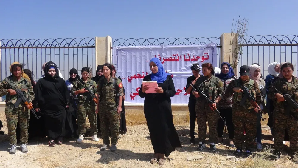Li herêmên rizgarkirî du panelên bi navê `Şengel, dîrokek ji berxwedanê ye`