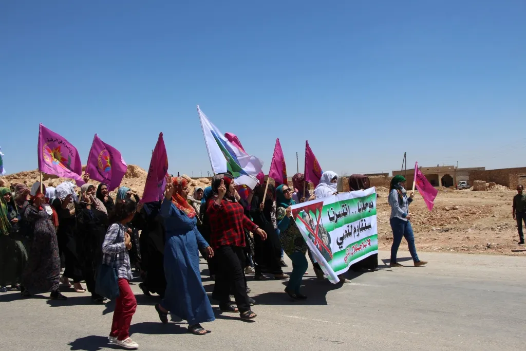 Jinên herêmên rizgarkirî tev li çalakiya li El-Arîme bûn
