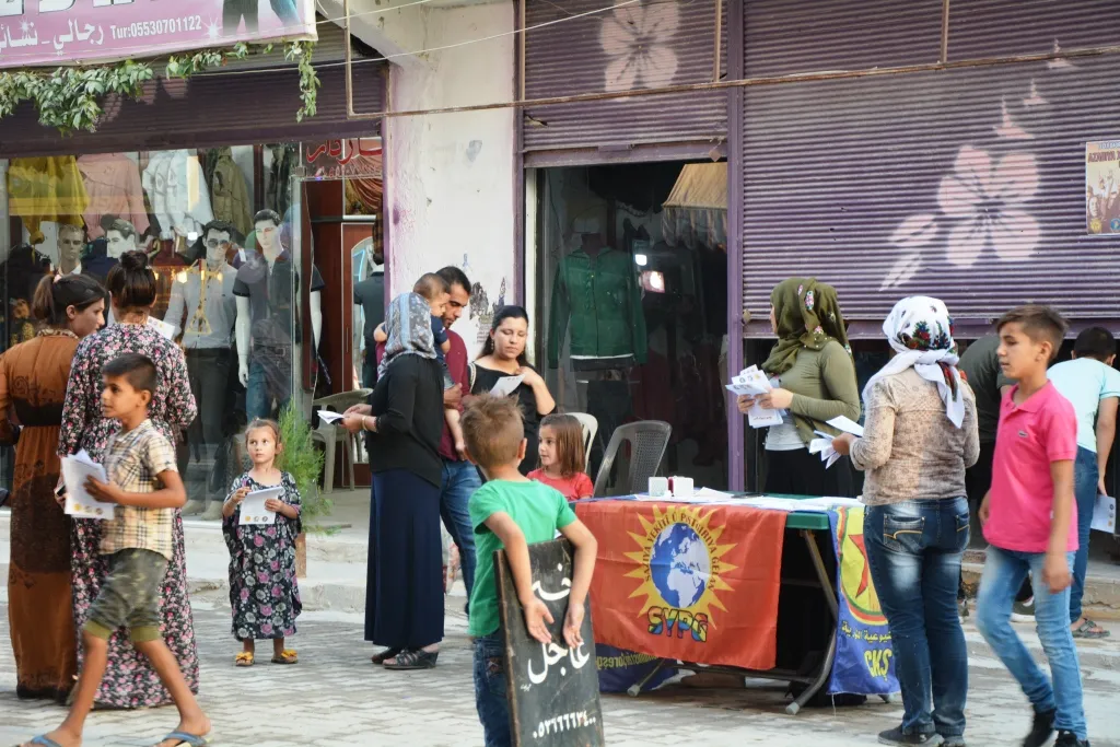 Li Kobanê belavok hatin belavkirin