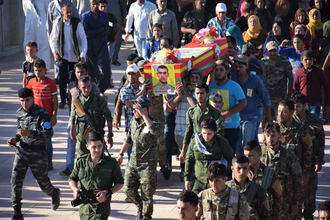 Cenazeyê şehîd Xalid Hemûd li Serêkaniyê hate veşartin