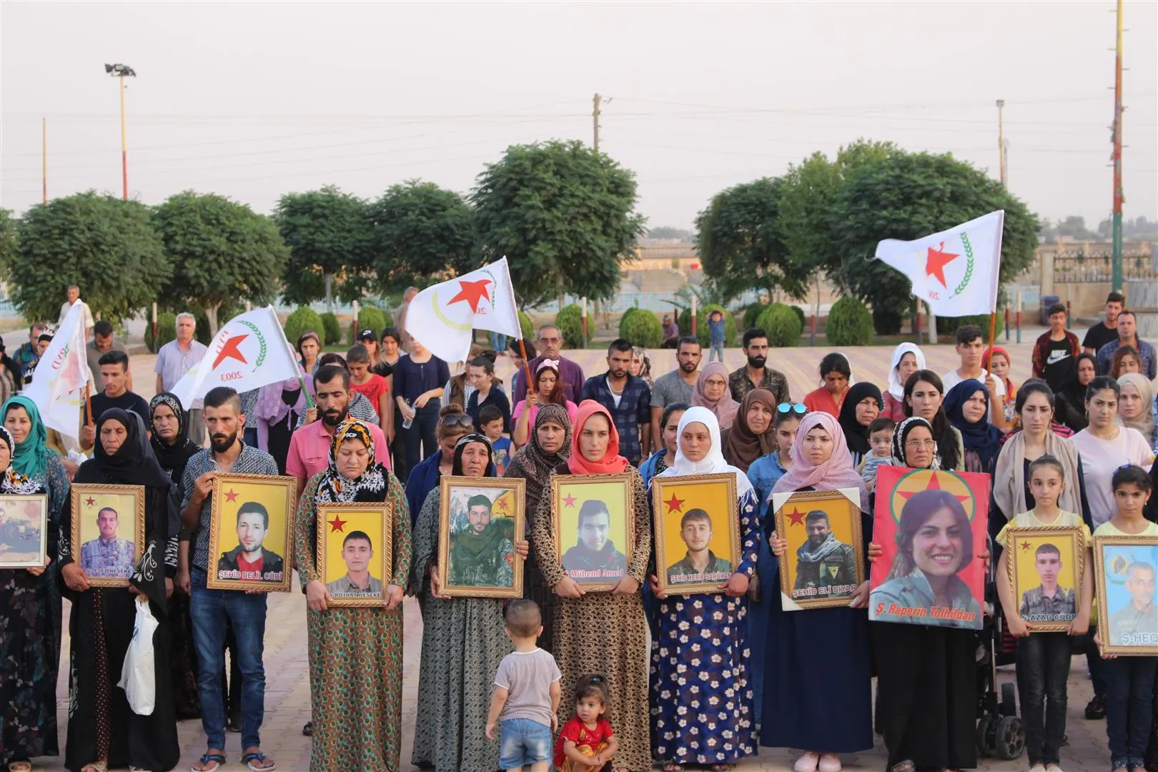 Cangoriyên azadiyê li Hesekê hatin bibîranîn