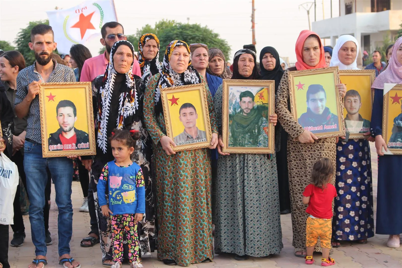 Cangoriyên azadiyê li Hesekê hatin bibîranîn