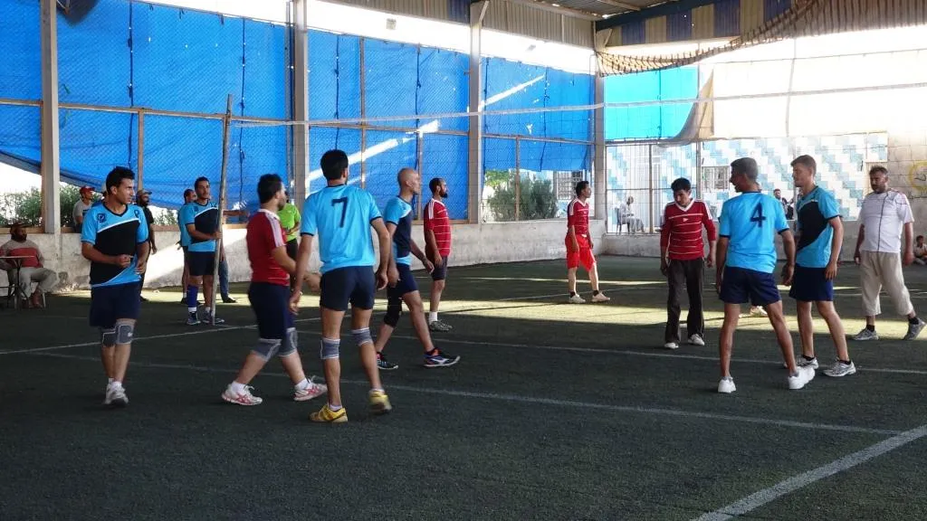 Li Reqayê turnuveya voleybal