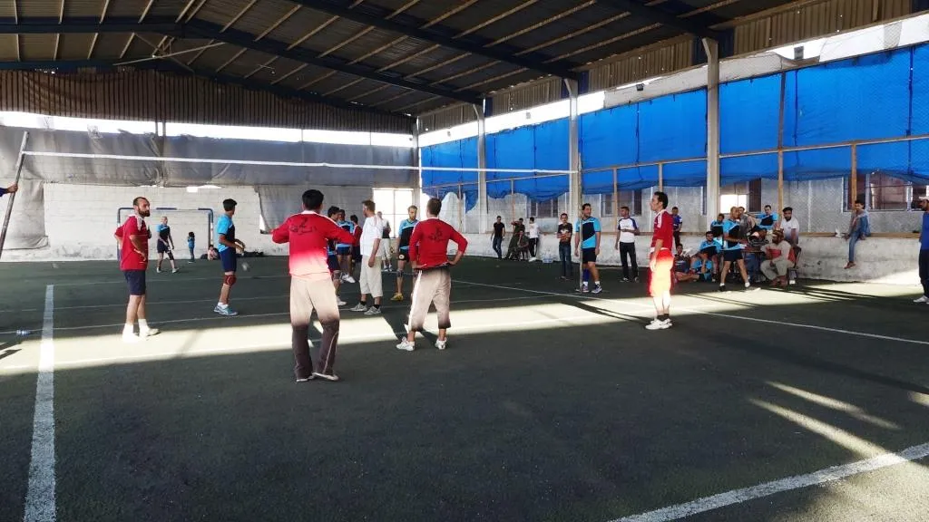 Li Reqayê turnuveya voleybal