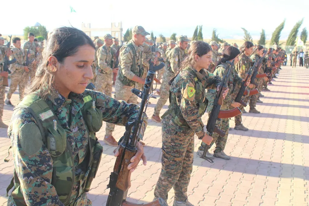 Cenazeyên şehîd Ziryan û Hesan spartin axê