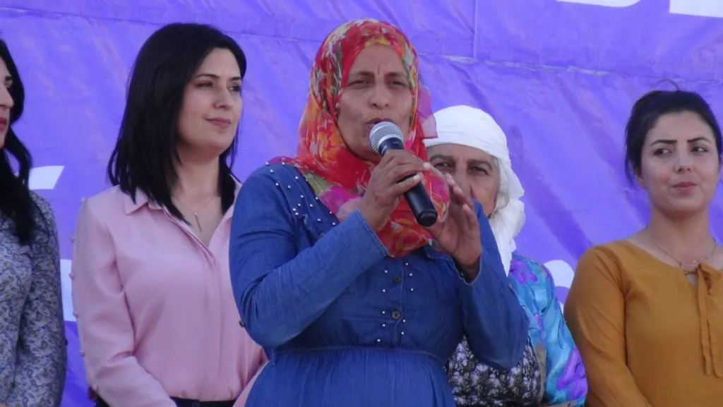 Kongreya Star li dijî gefên Tirkiyê bang li jinan kir