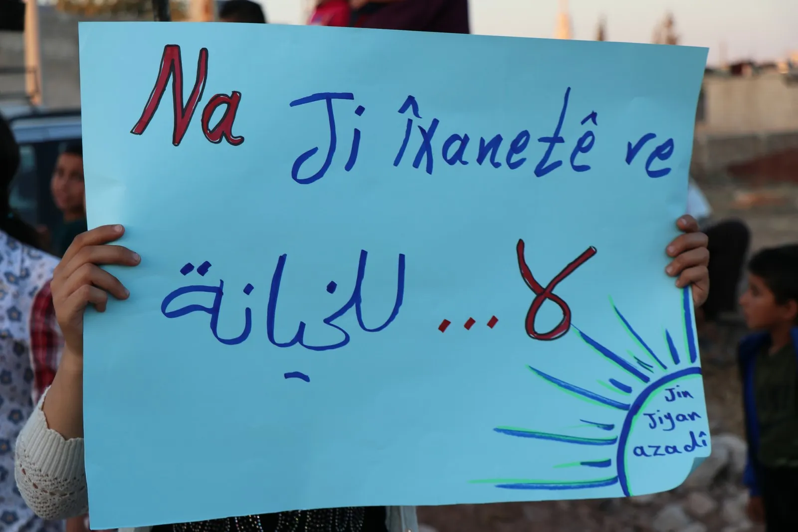 Yekîtiya Jinên Ciwan a Şehbayê gefên Tirkiyê şermezar kirin