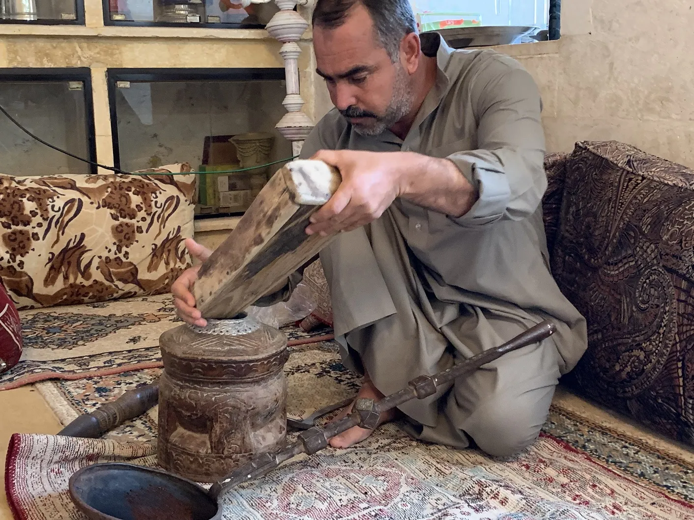 Kevneşopiyeke dîrokî: Qehweya tehl