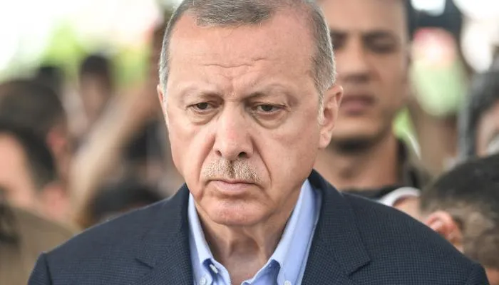 Rêjeya piştgiriya Erdogan di salekê de ji sedî 10 daketiye