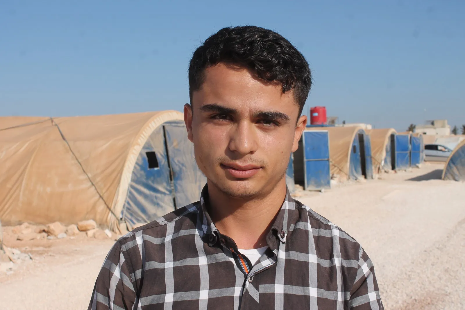 Xwendekarên Efrînê: Em di xwendinê de bi israr in
