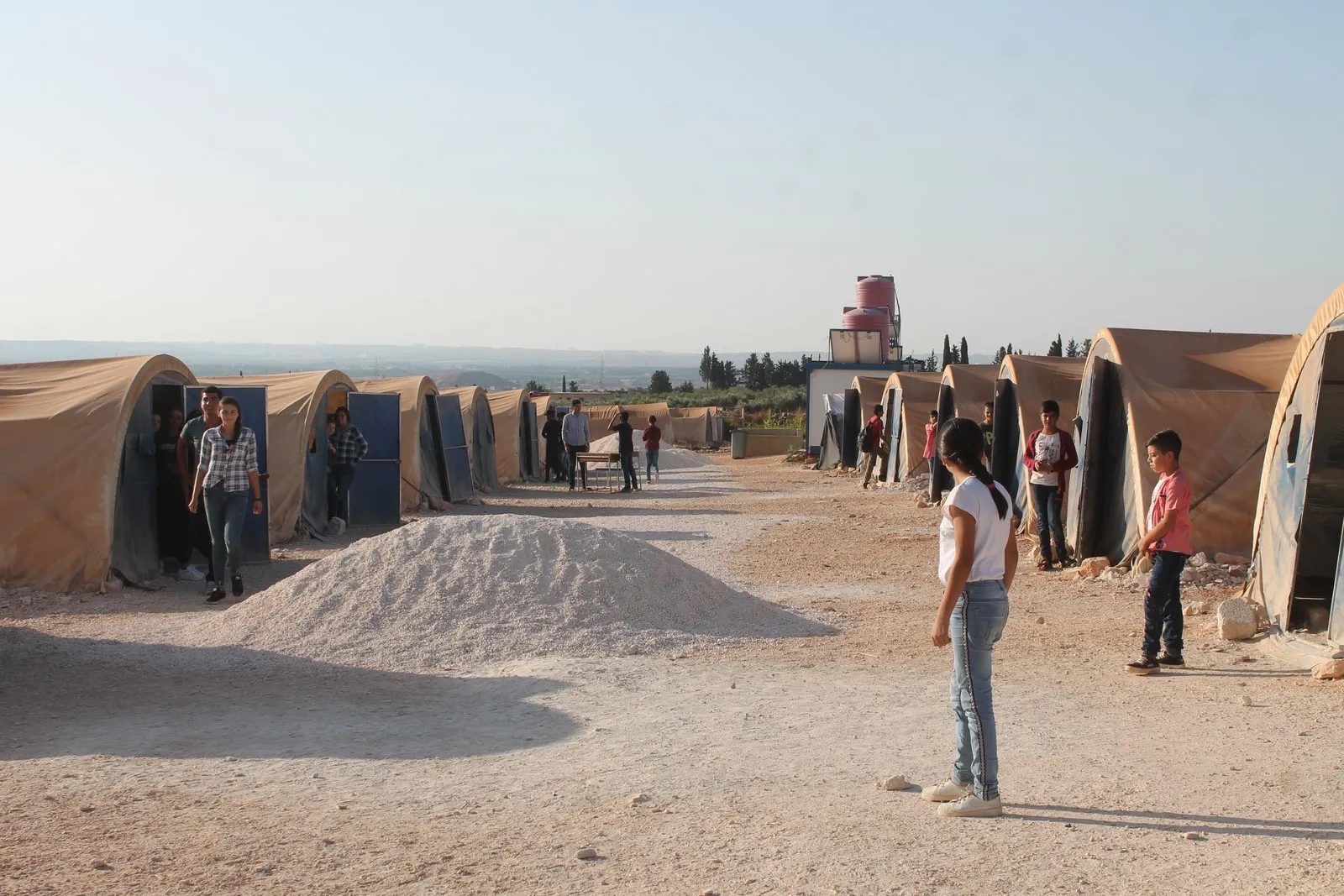 Xwendekarên Efrînê: Em di xwendinê de bi israr in