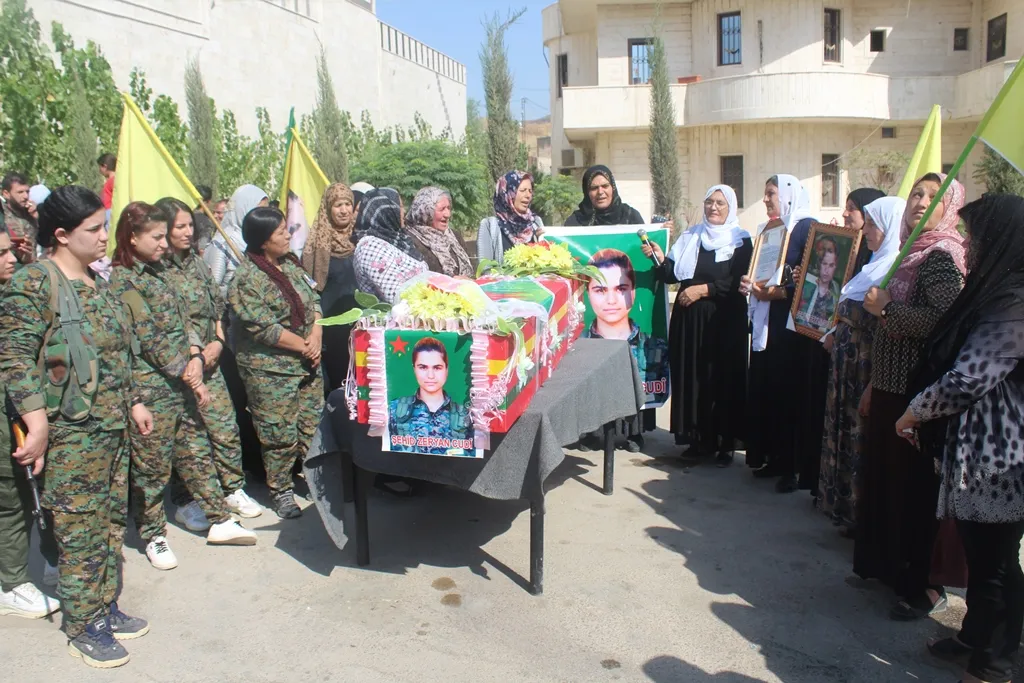 Cenazeyê şehîd Ziryan Cûdî ber bi Başûrê Kurdistanê ve hate şandin
