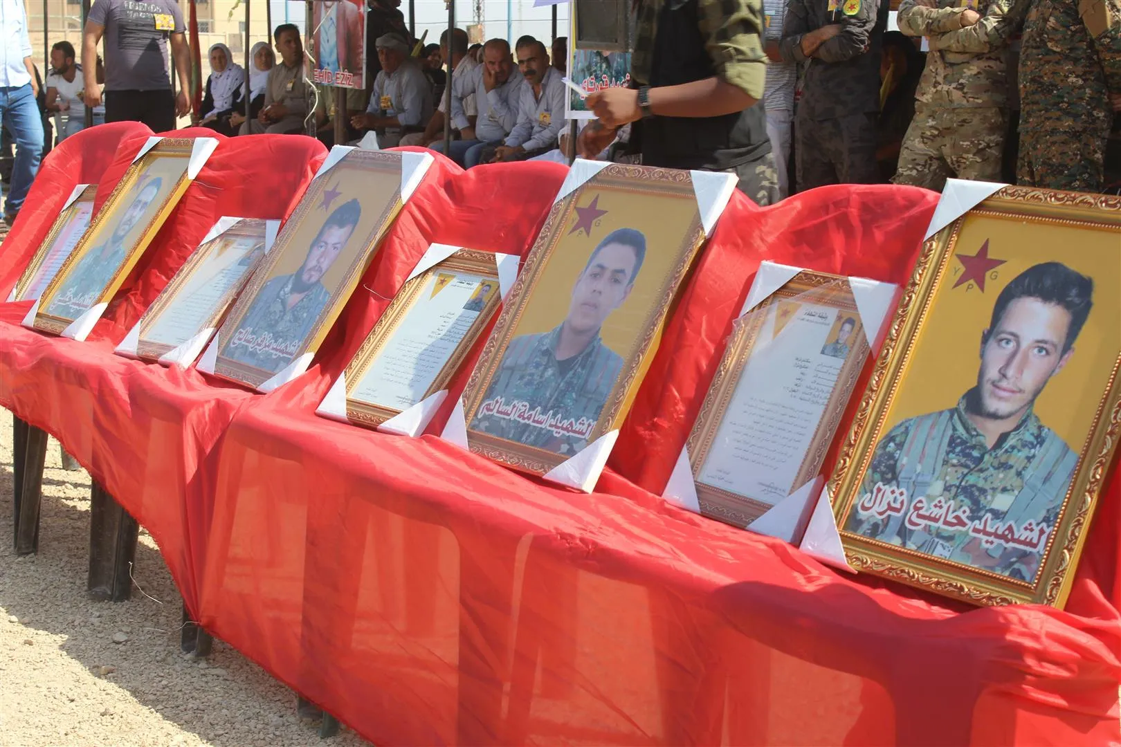 Li Dêrikê sersaxî ji malbatên 4 şehîdan re hat xwestin