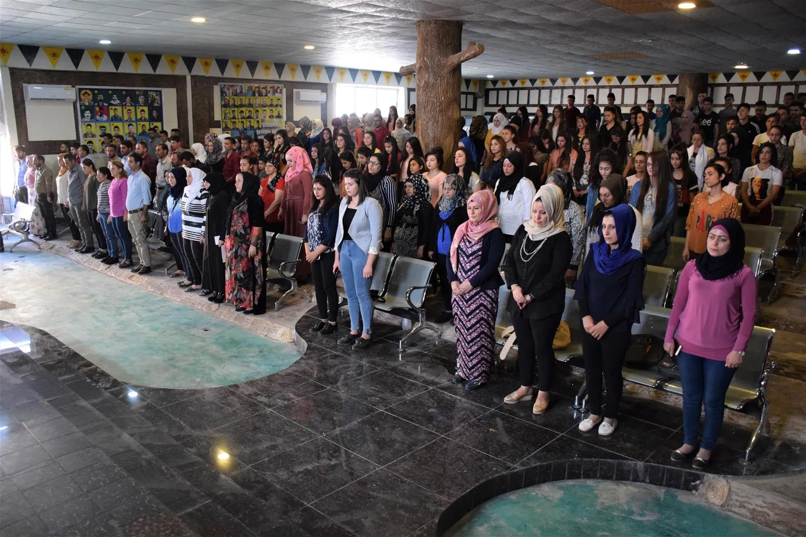 Li Serêkaniyê xwendekarên refa 9’an karnameyên xwe wergirtin
