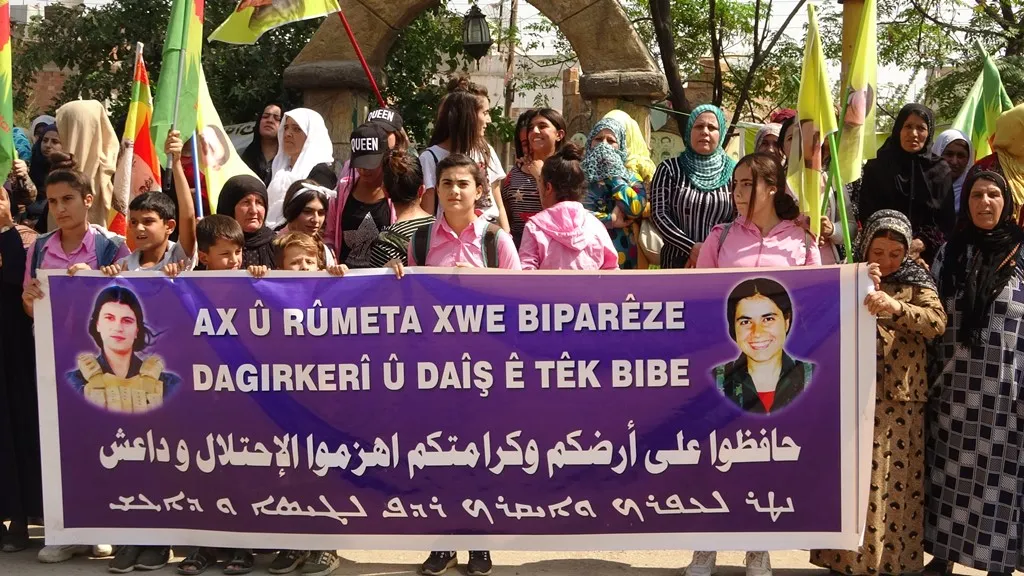 Şêniyên Dêrikê gefên dewleta Tirk şermzar kir