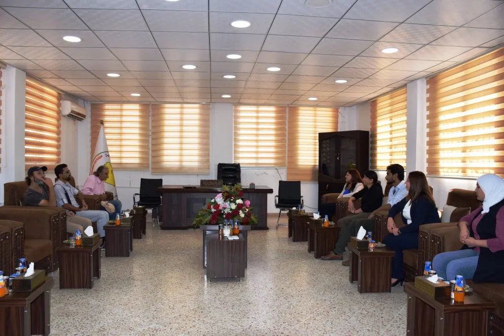 MSD`ê kesê ku mezintrîn tablo di cîhanê de xêz kir, xelat kir